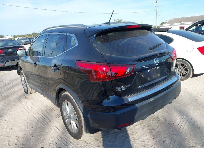 Photo 3 of 2019 Nissan Rogue SPORT SV (VIN JN1BJ1CP8KW234572)