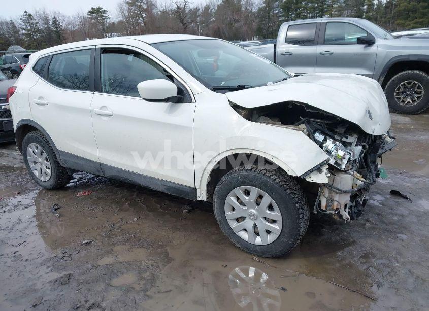 2019 Nissan Rogue SPORT S (VIN JN1BJ1CP8KW239738) main photo