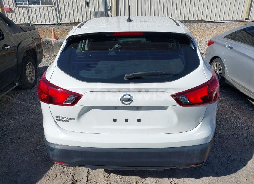 Photo 16 of 2017 Nissan Rogue SPORT S (VIN JN1BJ1CP9HW029397)