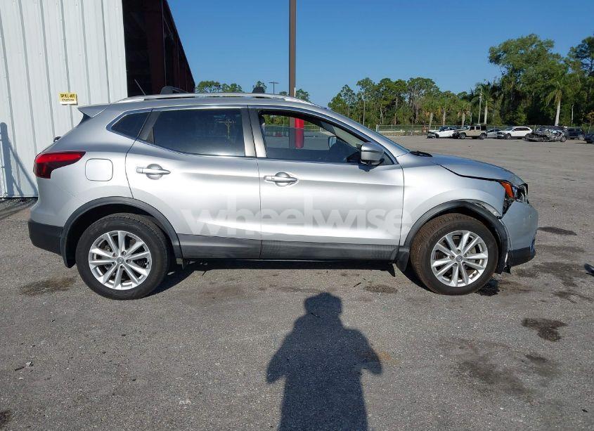 Photo 14 of 2018 Nissan Rogue SPORT SV (VIN JN1BJ1CP9JW101186)