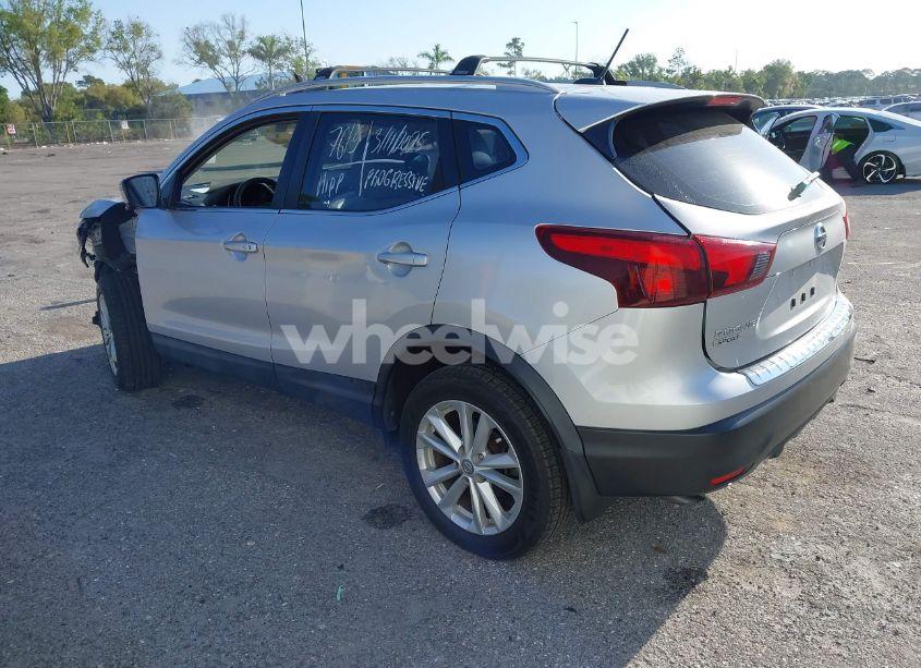 Photo 3 of 2018 Nissan Rogue SPORT SV (VIN JN1BJ1CP9JW101186)