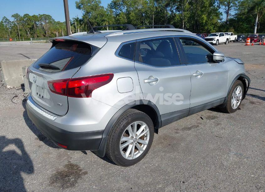 Photo 4 of 2018 Nissan Rogue SPORT SV (VIN JN1BJ1CP9JW101186)