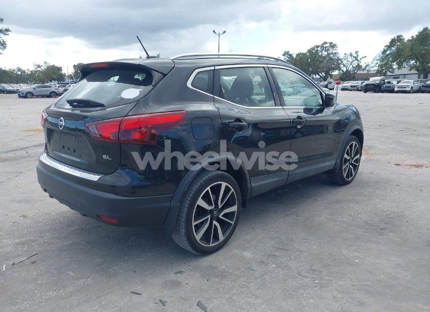 Photo 4 of 2018 Nissan Rogue SPORT SL (VIN JN1BJ1CP9JW101284)