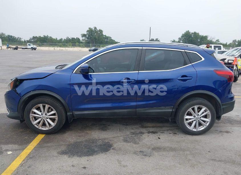 Photo 15 of 2018 Nissan Rogue SPORT SV (VIN JN1BJ1CP9JW103617)