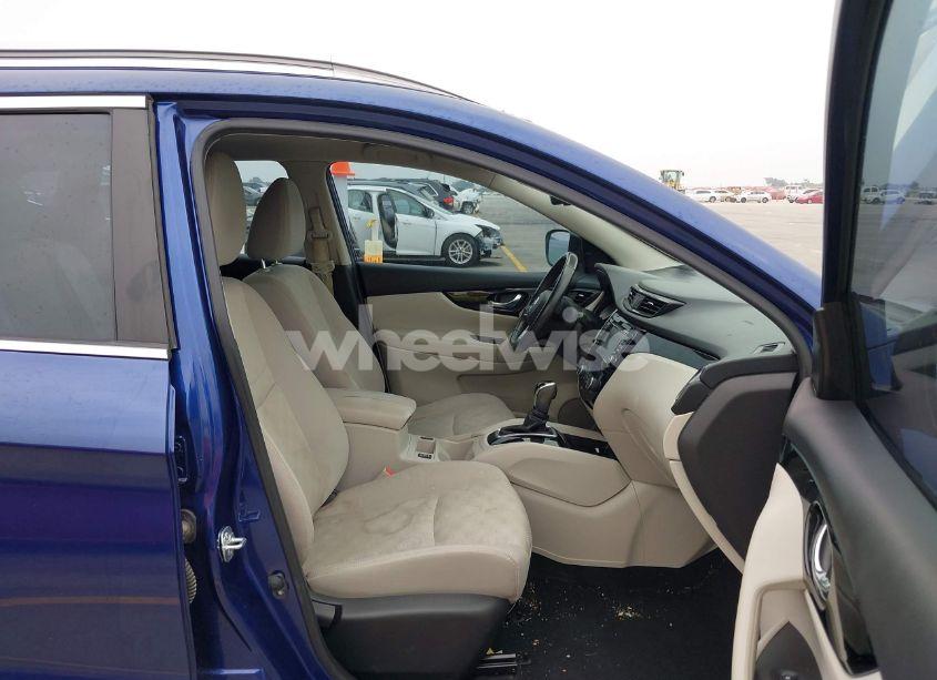 Photo 5 of 2018 Nissan Rogue SPORT SV (VIN JN1BJ1CP9JW103617)