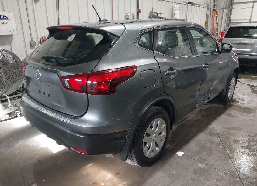 Photo 4 of 2018 Nissan Rogue SPORT S (VIN JN1BJ1CP9JW107540)