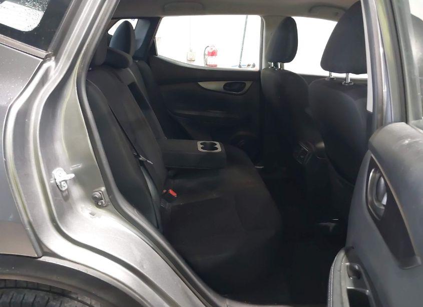 Photo 8 of 2018 Nissan Rogue SPORT S (VIN JN1BJ1CP9JW107540)