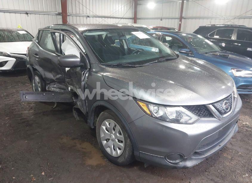 2018 Nissan Rogue SPORT S (VIN JN1BJ1CP9JW150890) main photo