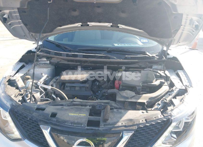 Photo 10 of 2018 Nissan Rogue SPORT SV (VIN JN1BJ1CP9JW164398)