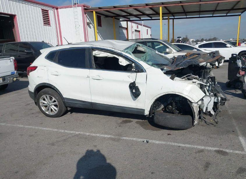 Photo 14 of 2018 Nissan Rogue SPORT S (VIN JN1BJ1CP9JW195098)