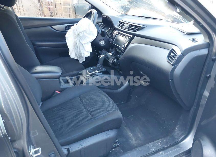 Photo 5 of 2019 Nissan Rogue SPORT S (VIN JN1BJ1CP9KW229154)