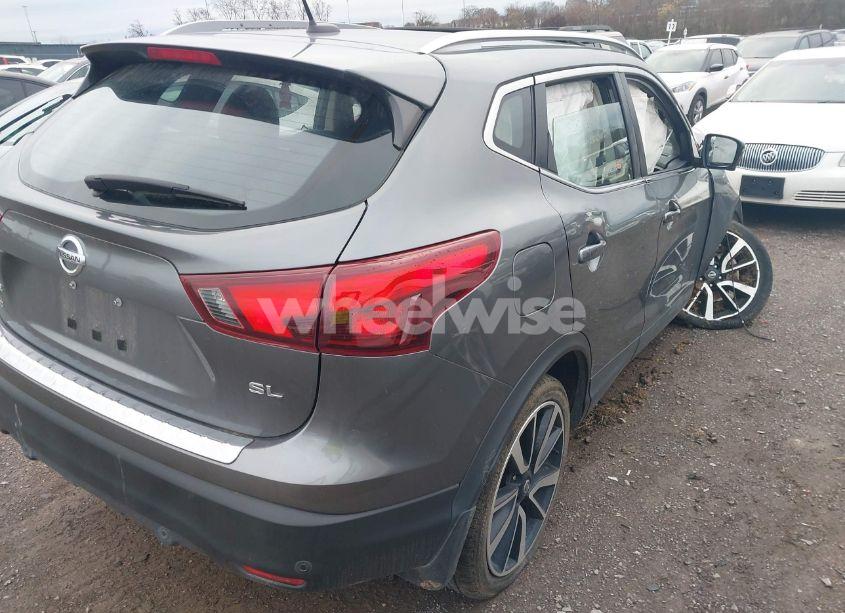 Photo 4 of 2019 Nissan Rogue SPORT SL (VIN JN1BJ1CP9KW236931)