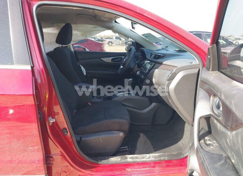 Photo 5 of 2019 Nissan Rogue SPORT S (VIN JN1BJ1CP9KW242860)