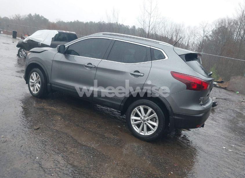 Photo 3 of 2019 Nissan Rogue SPORT SV (VIN JN1BJ1CP9KW243586)