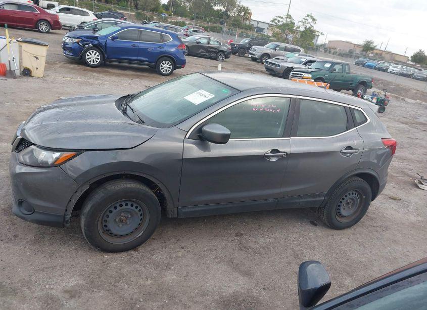 Photo 14 of 2019 Nissan Rogue SPORT S (VIN JN1BJ1CP9KW522911)