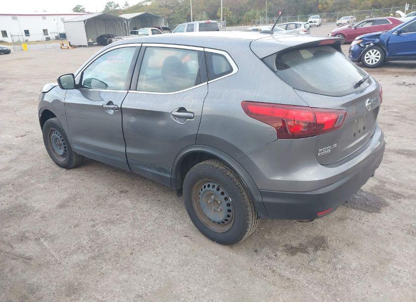 Photo 3 of 2019 Nissan Rogue SPORT S (VIN JN1BJ1CP9KW522911)