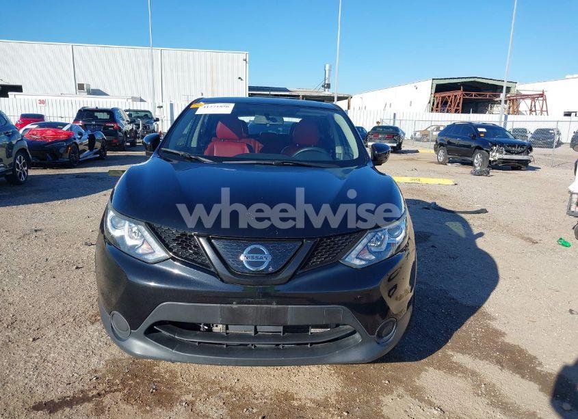 Photo 12 of 2019 Nissan Rogue SPORT S (VIN JN1BJ1CP9KW524920)