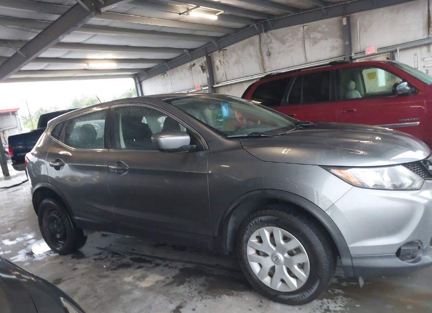 Photo 13 of 2019 Nissan Rogue SPORT S (VIN JN1BJ1CP9KW529437)