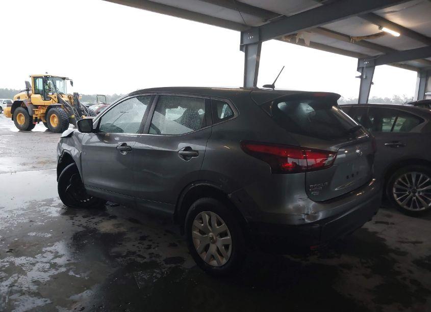 Photo 3 of 2019 Nissan Rogue SPORT S (VIN JN1BJ1CP9KW529437)