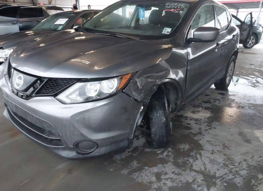 Photo 6 of 2019 Nissan Rogue SPORT S (VIN JN1BJ1CP9KW529437)