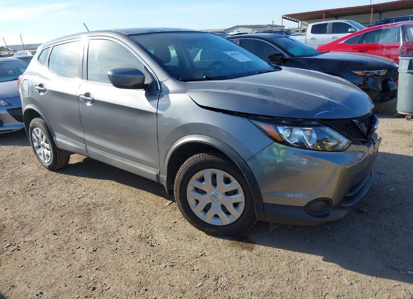 2017 Nissan Rogue SPORT S (VIN JN1BJ1CPXHW000846) main photo