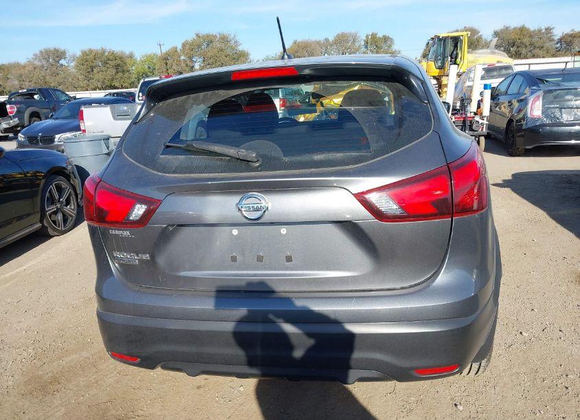 Photo 17 of 2017 Nissan Rogue SPORT S (VIN JN1BJ1CPXHW000846)