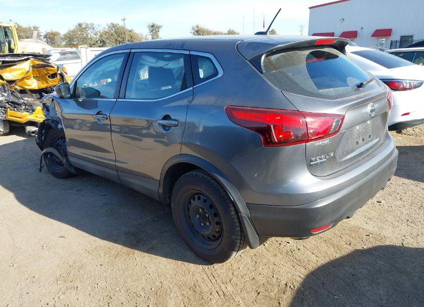 Photo 3 of 2017 Nissan Rogue SPORT S (VIN JN1BJ1CPXHW000846)