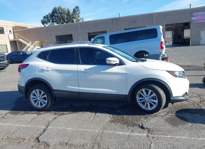 Photo 13 of 2017 Nissan Rogue SPORT SV (VIN JN1BJ1CPXHW024192)