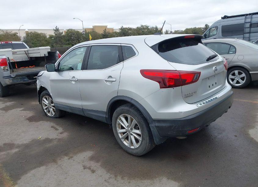 Photo 3 of 2017 Nissan Rogue SPORT S (VIN JN1BJ1CPXHW034625)