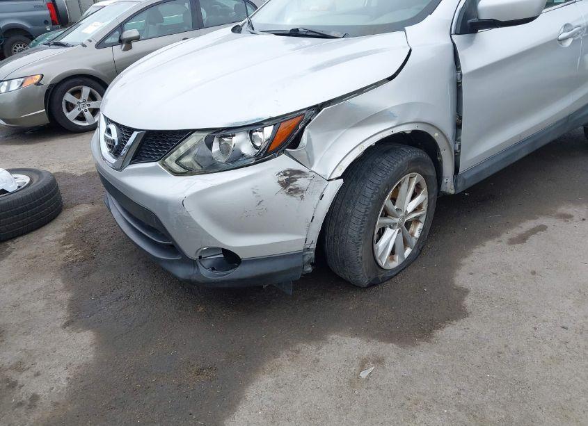 Photo 6 of 2017 Nissan Rogue SPORT S (VIN JN1BJ1CPXHW034625)