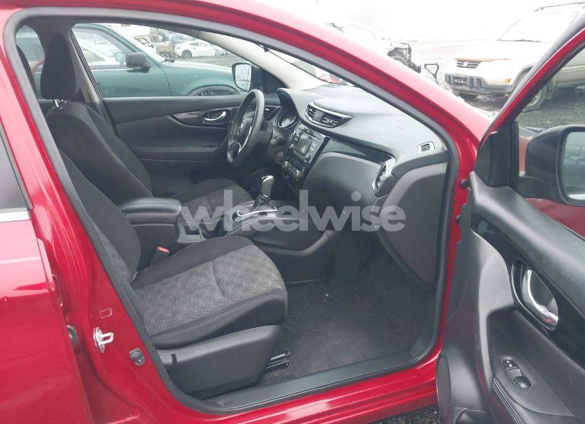 Photo 5 of 2018 Nissan Rogue SPORT SV (VIN JN1BJ1CPXJW102010)