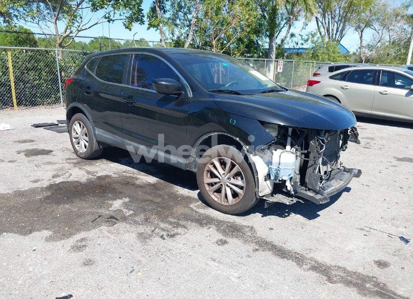 2018 Nissan Rogue SPORT S (VIN JN1BJ1CPXJW151837) main photo