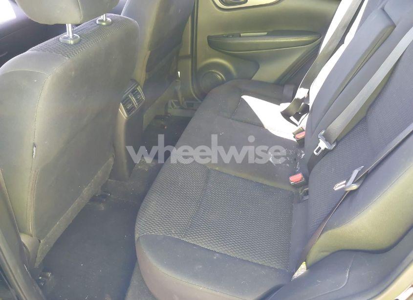 Photo 8 of 2018 Nissan Rogue SPORT S (VIN JN1BJ1CPXJW151837)