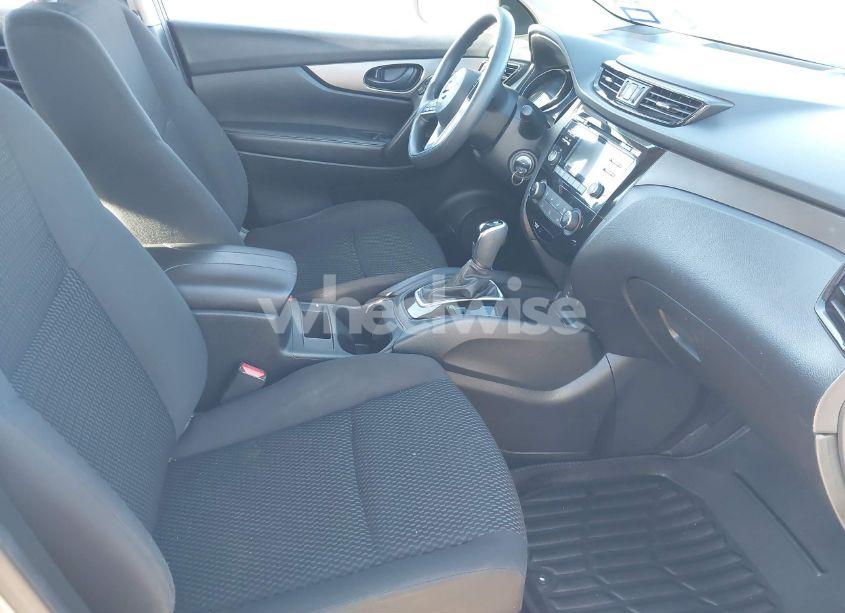 Photo 5 of 2018 Nissan Rogue SPORT S (VIN JN1BJ1CPXJW157251)