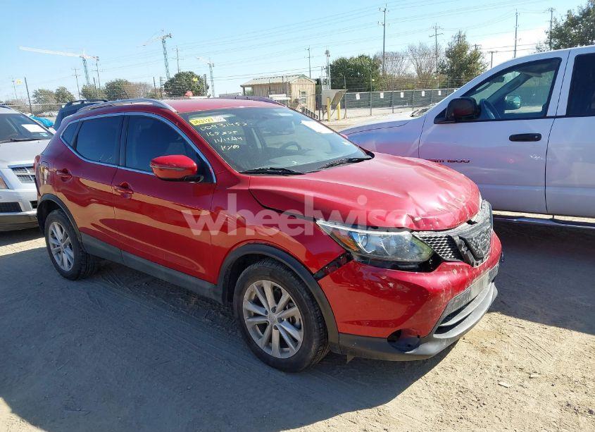 2018 Nissan Rogue SPORT SV (VIN JN1BJ1CPXJW165379) main photo