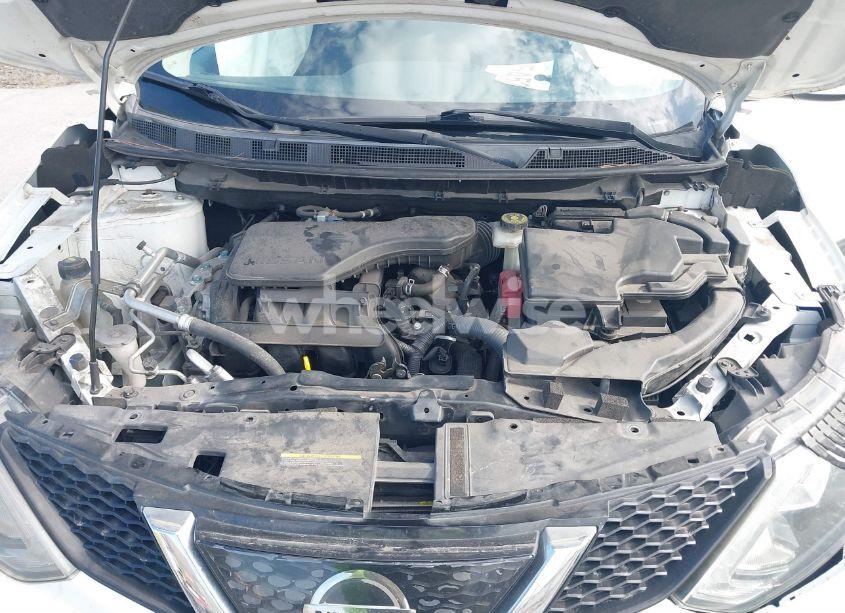 Photo 10 of 2018 Nissan Rogue SPORT S (VIN JN1BJ1CPXJW181775)