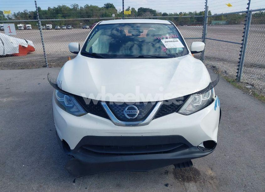 Photo 12 of 2018 Nissan Rogue SPORT S (VIN JN1BJ1CPXJW181775)