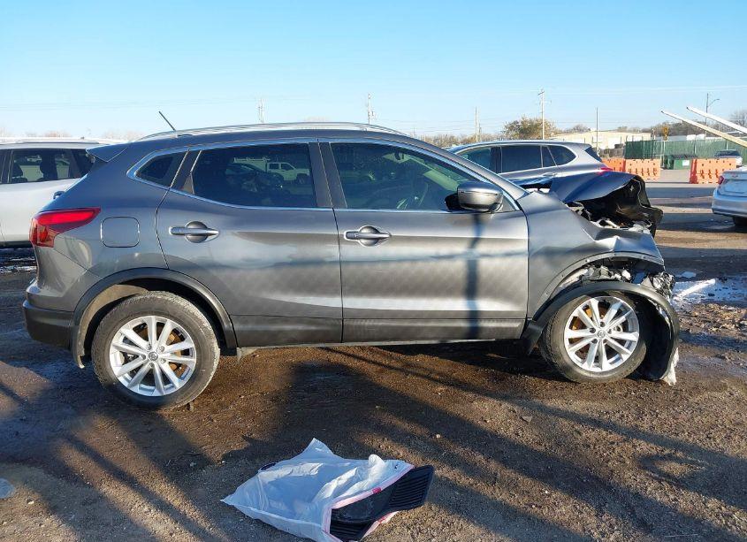 Photo 14 of 2018 Nissan Rogue SPORT SV (VIN JN1BJ1CPXJW195465)