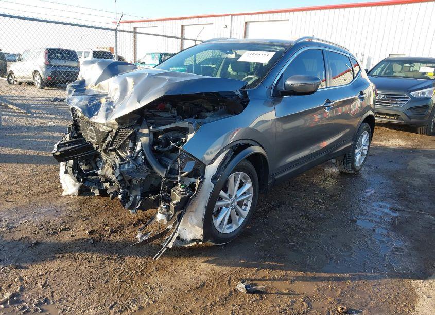 Photo 2 of 2018 Nissan Rogue SPORT SV (VIN JN1BJ1CPXJW195465)