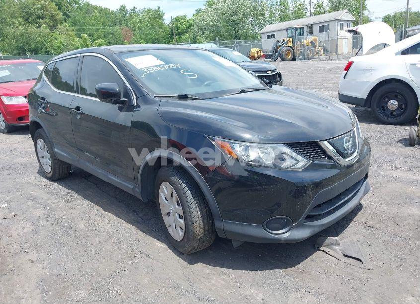 2019 Nissan Rogue SPORT S (VIN JN1BJ1CPXKW213089) main photo