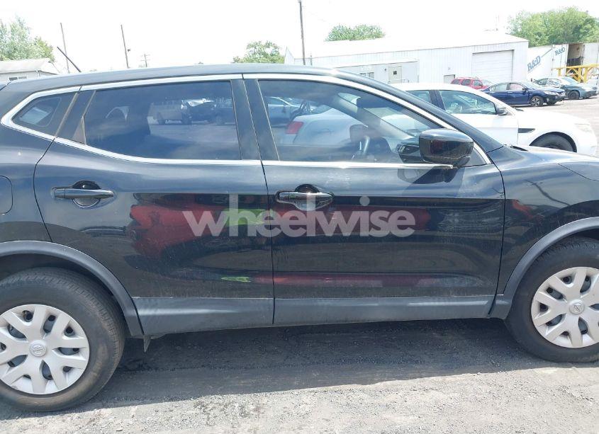 Photo 13 of 2019 Nissan Rogue SPORT S (VIN JN1BJ1CPXKW213089)