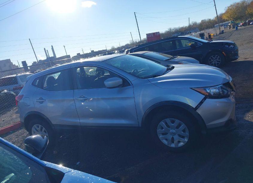 Photo 13 of 2019 Nissan Rogue SPORT S (VIN JN1BJ1CPXKW215148)