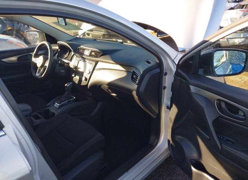 Photo 5 of 2019 Nissan Rogue SPORT S (VIN JN1BJ1CPXKW215148)