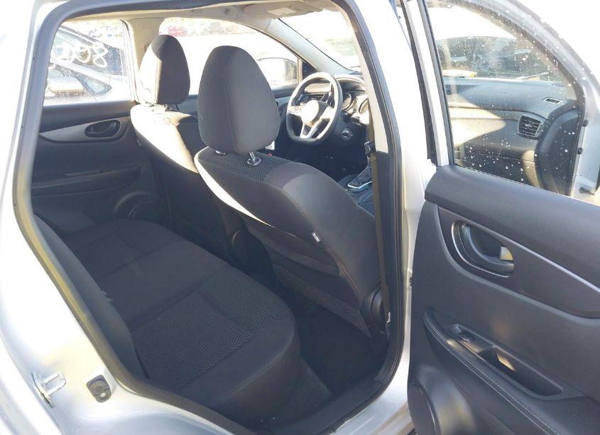 Photo 8 of 2019 Nissan Rogue SPORT S (VIN JN1BJ1CPXKW215148)