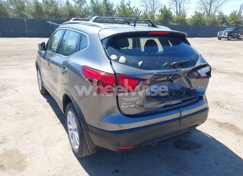 Photo 3 of 2019 Nissan Rogue SPORT SV (VIN JN1BJ1CPXKW234881)