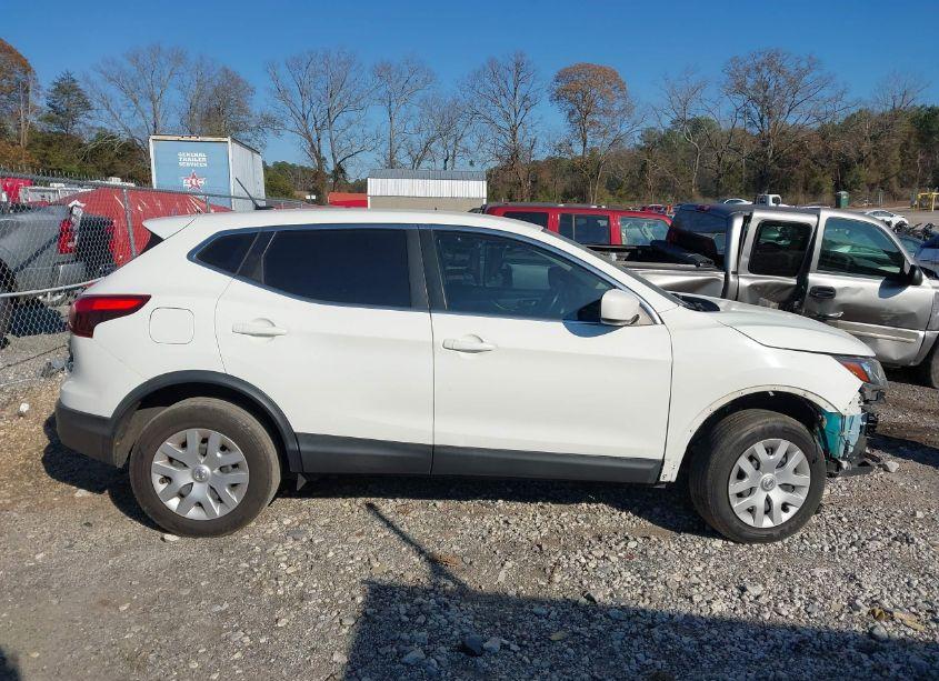 Photo 14 of 2019 Nissan Rogue SPORT S (VIN JN1BJ1CPXKW236551)