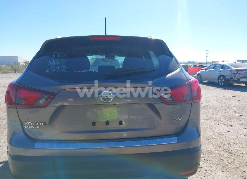 Photo 17 of 2019 Nissan Rogue SPORT SV (VIN JN1BJ1CPXKW242592)