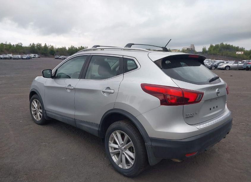 Photo 3 of 2017 Nissan Rogue SPORT SV (VIN JN1BJ1CR0HW102500)