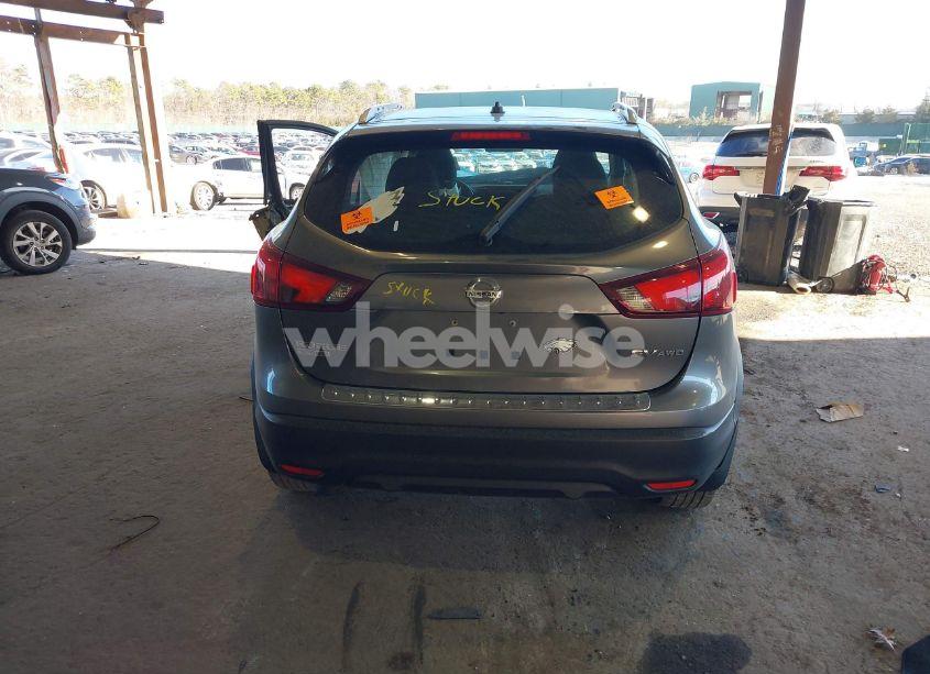 Photo 17 of 2017 Nissan Rogue SPORT SV (VIN JN1BJ1CR0HW108734)