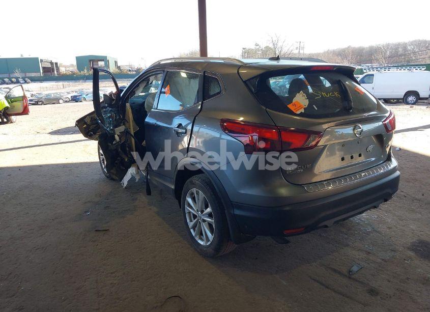 Photo 3 of 2017 Nissan Rogue SPORT SV (VIN JN1BJ1CR0HW108734)